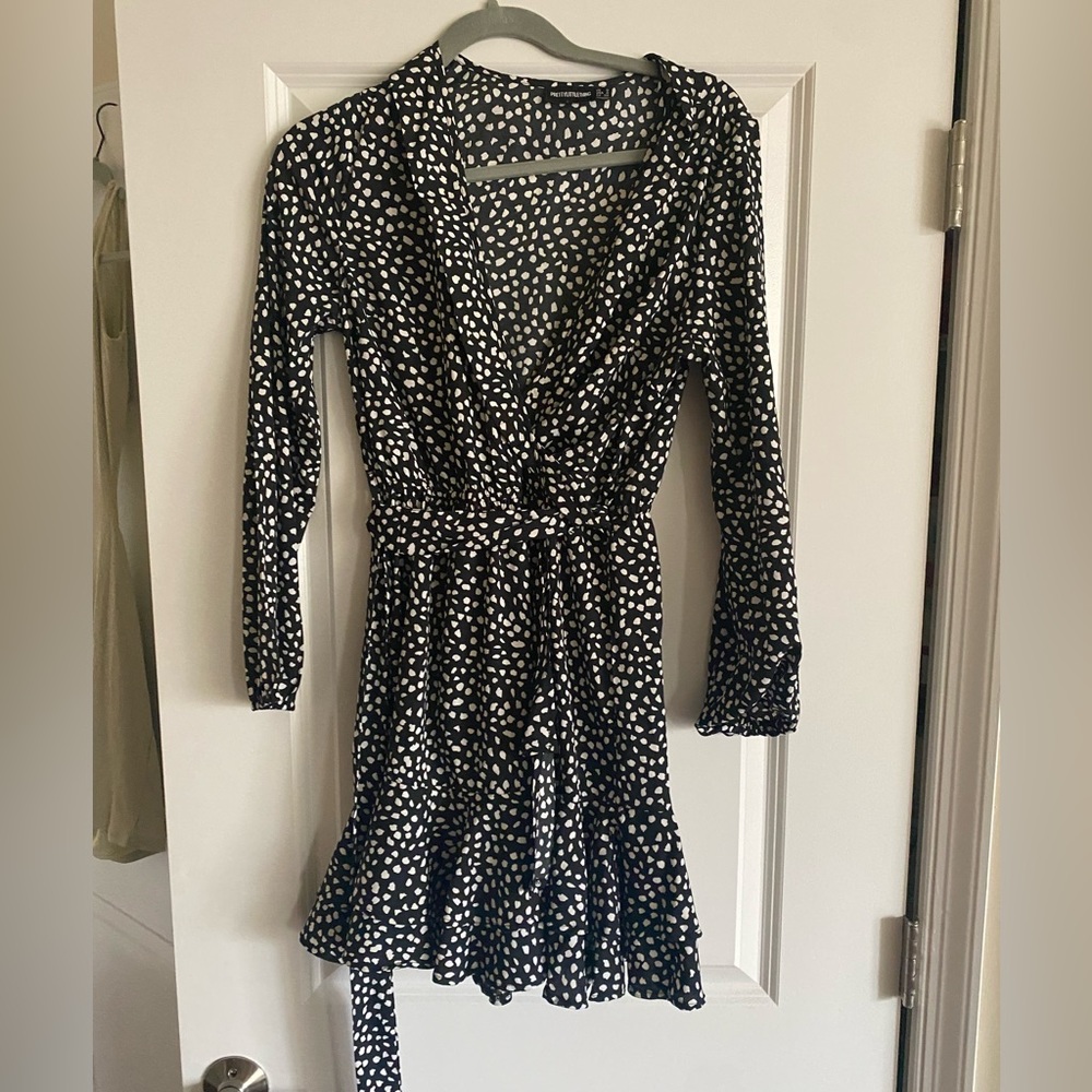 Longsleeve poka dot flowy dress